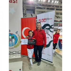 14.04.2022 tarihinde Antalya Uluslararası Çocuk Kupasında,U10 kızlar kategorisini sporcumuz Toprak Öğün 8. tamamlayarak madalya almaya hak kazandı.
